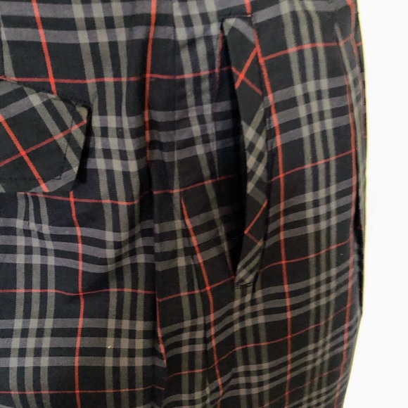 🔥🔥🔥BURBERRY🔥🔥STUNNING🔥🔥GOLF SHORTS🔥🔥🔥 - Picture 9 of 15